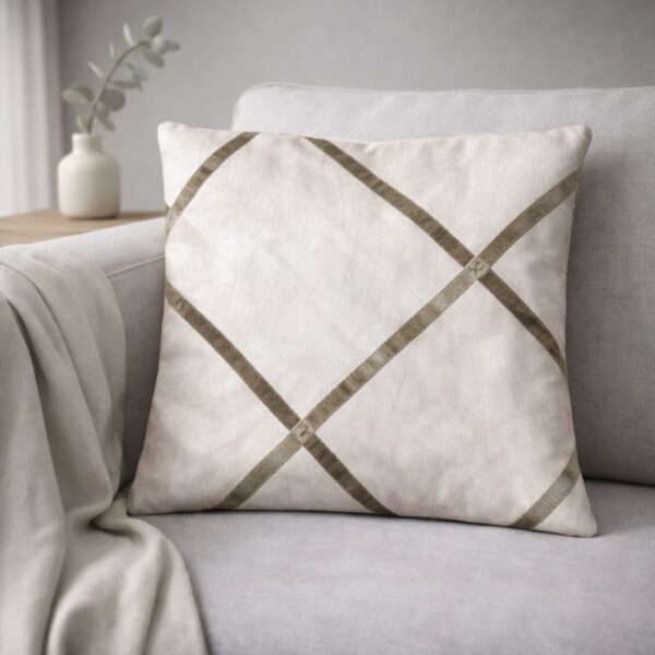 Square Ribon Cushion